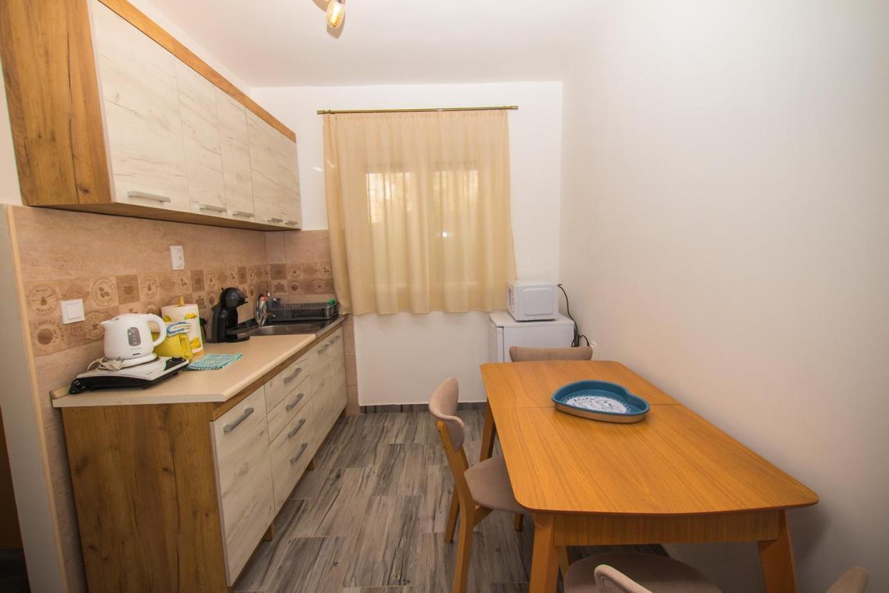 Viola Apartmanhaz Bar-Susanj Екстер'єр фото