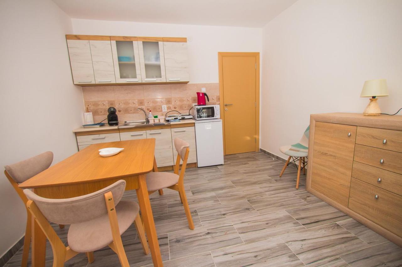 Viola Apartmanhaz Bar-Susanj Екстер'єр фото