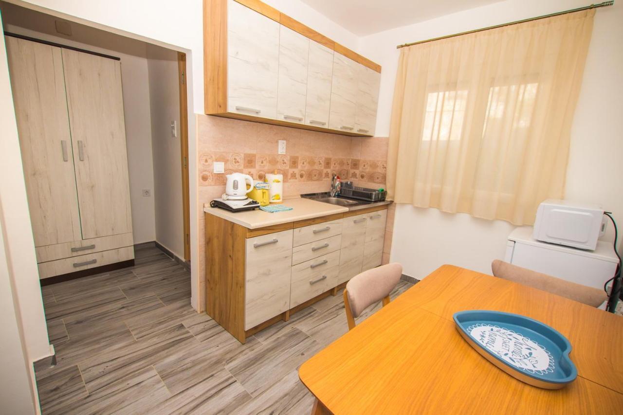 Viola Apartmanhaz Bar-Susanj Екстер'єр фото